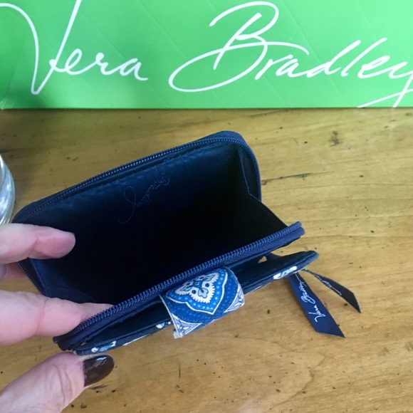 Vera Bradley navy fold over snap wallet - Picture 5 of 5